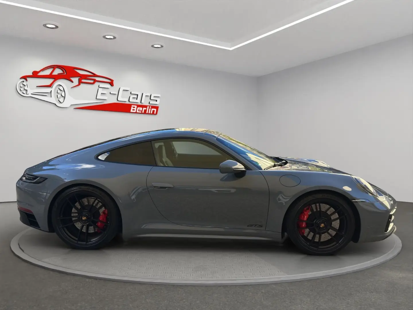 911 Carrera 4 GTS APPROVED KEYLESS CHRONO PANO