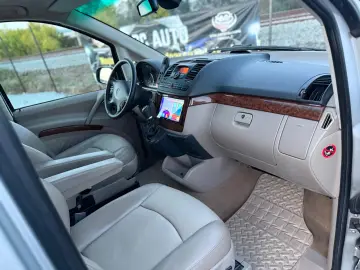 Vand Mercedes Viano 3.0cdi automat autoutilitara 5 locuri