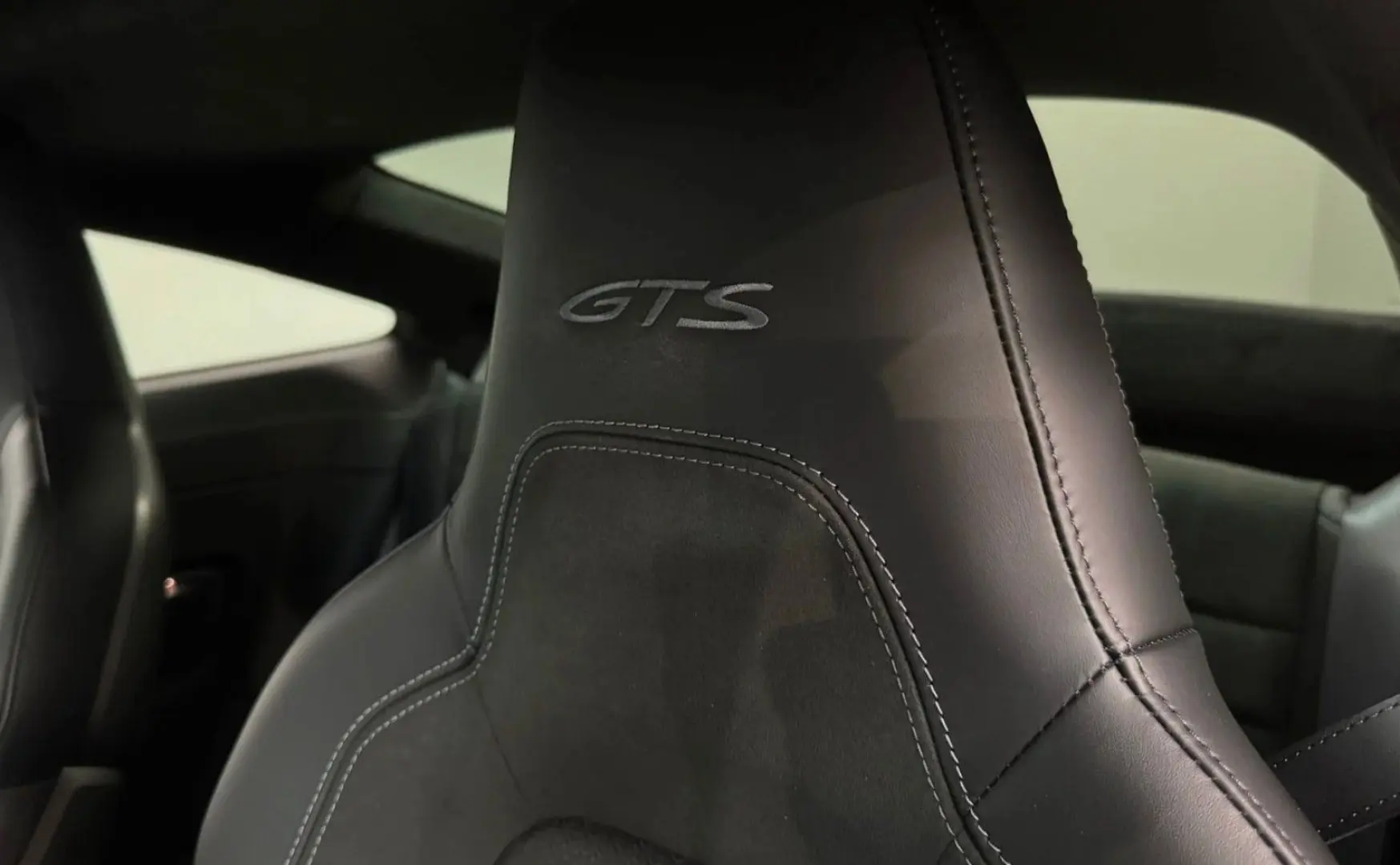 911 Carrera 4 GTS T-Hybrid