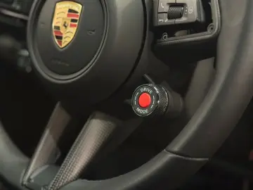 911 Carrera 4 GTS T-Hybrid
