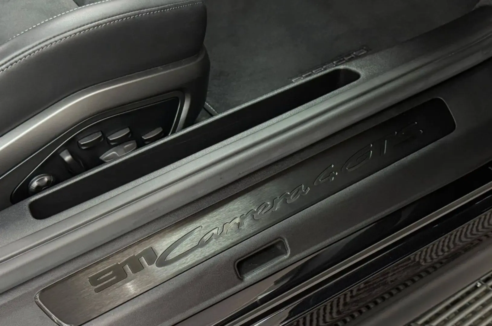 911 Carrera 4 GTS T-Hybrid