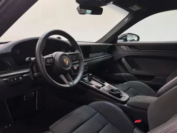 911 Carrera 4 GTS T-Hybrid