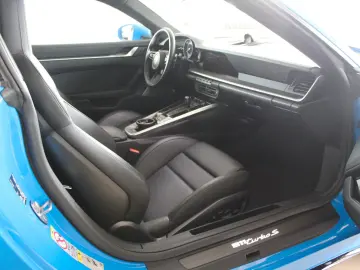 911 Turbo S SportDesign Lift G-Dach Burmester