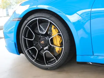 911 Turbo S SportDesign Lift G-Dach Burmester