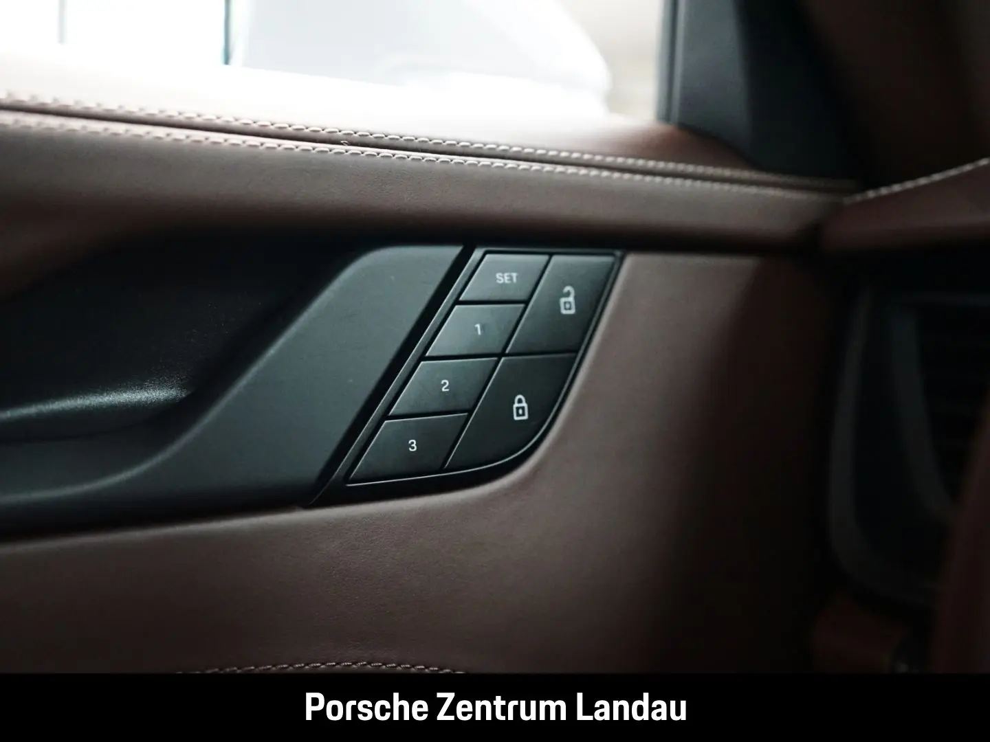 992 911 Targa 4 GTS BOSE Sportabgasanlage LED