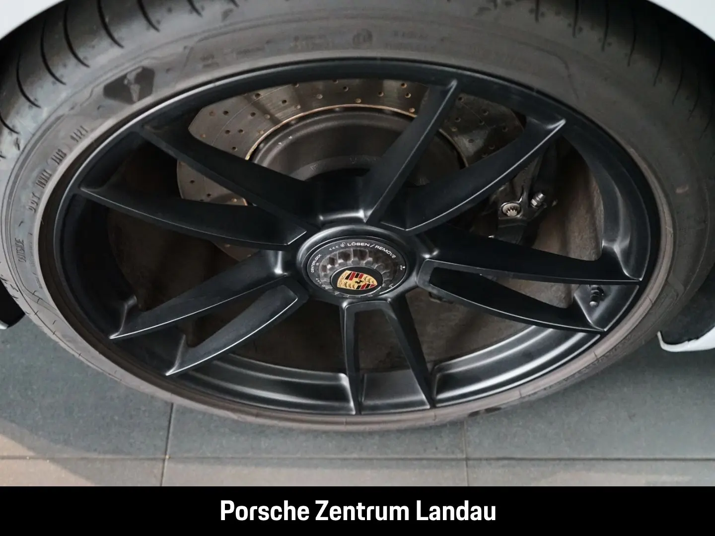 992 911 Targa 4 GTS BOSE Sportabgasanlage LED