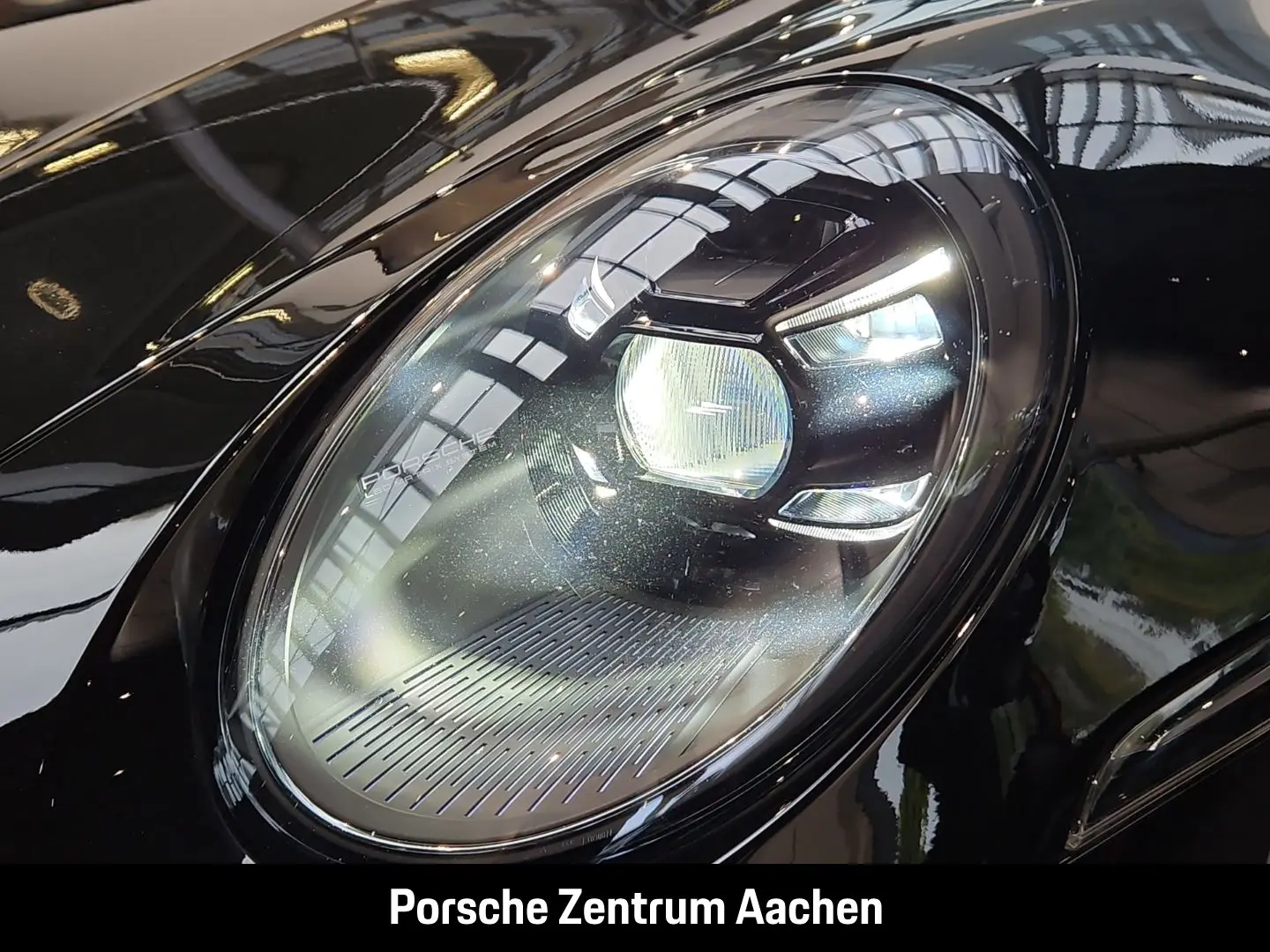 992 911 Targa 4 GTS Burmester LED-Matrix 1-Hand