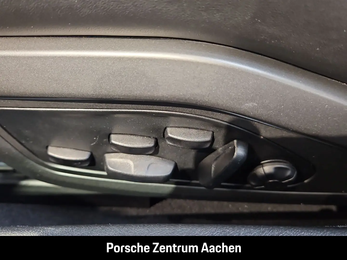 992 911 Targa 4 GTS Burmester LED-Matrix 1-Hand