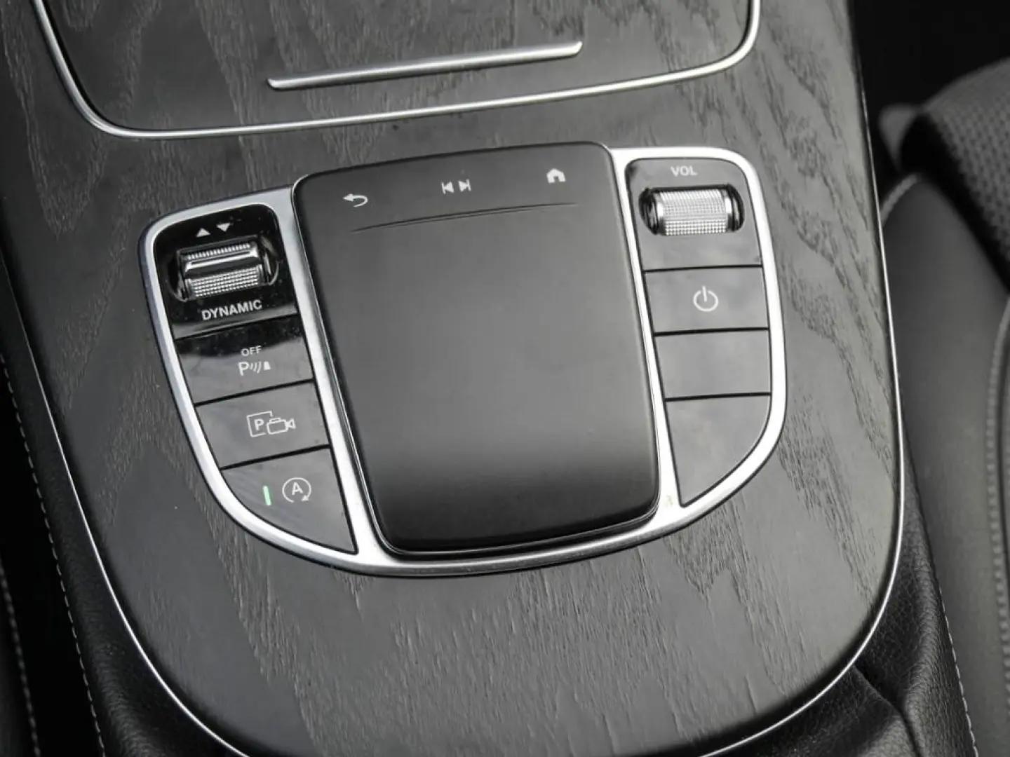 E 220d AVANTGARDE MBUX SHZ KAM LED SHZ