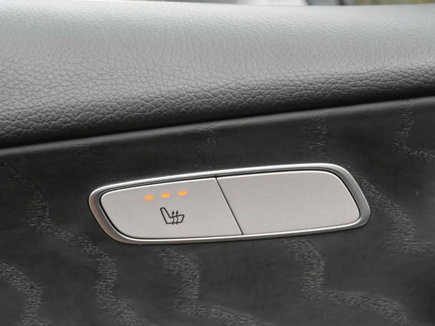 E 220d AVANTGARDE MBUX SHZ KAM LED SHZ