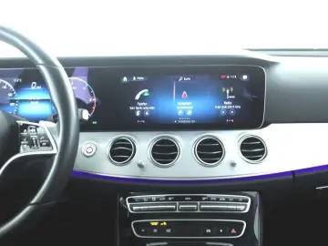 E 220 d AVANTGARDE LED KAMERA TOTW MEMORY SHZ