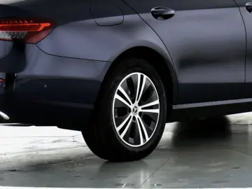 E 220 d AVANTGARDE LED KAMERA TOTW MEMORY SHZ