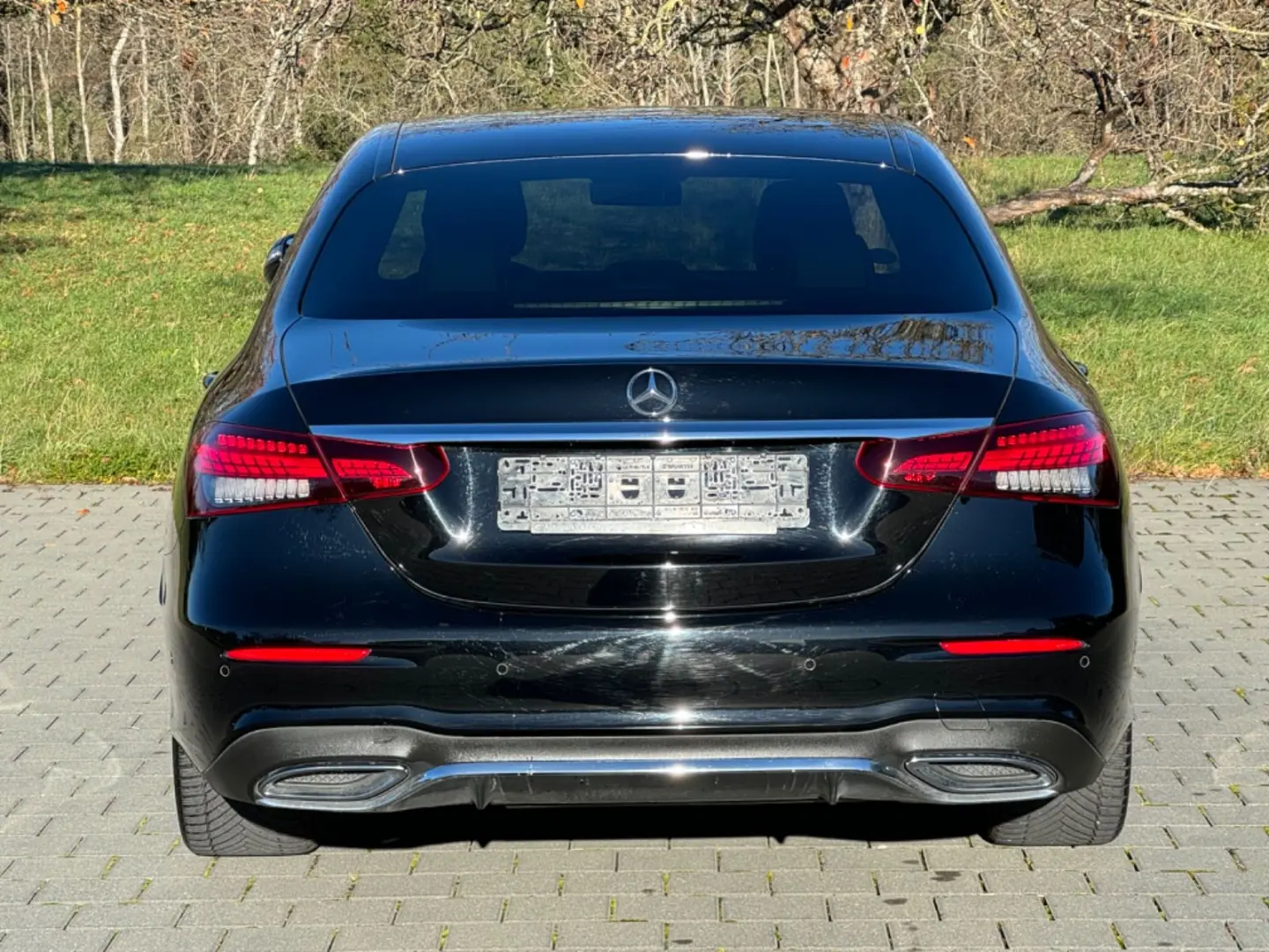 E 220d AMG WIDESCREEN NAVI LEDER XENON