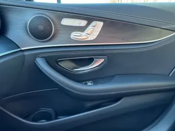 E 220d AMG WIDESCREEN NAVI LEDER XENON