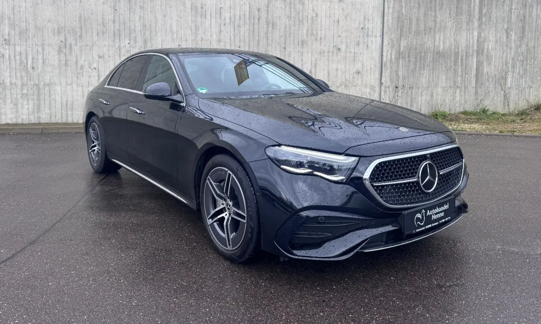 E 220 d Lim AMG-Line Distr Digi-LED 360 AHK Nav