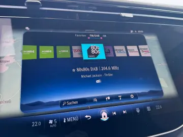 E 220 d Lim AMG-Line Distr Digi-LED 360 AHK Nav
