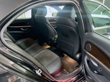 E 220 d AMG Paket DAB Distronic Totwinkel 360Cam