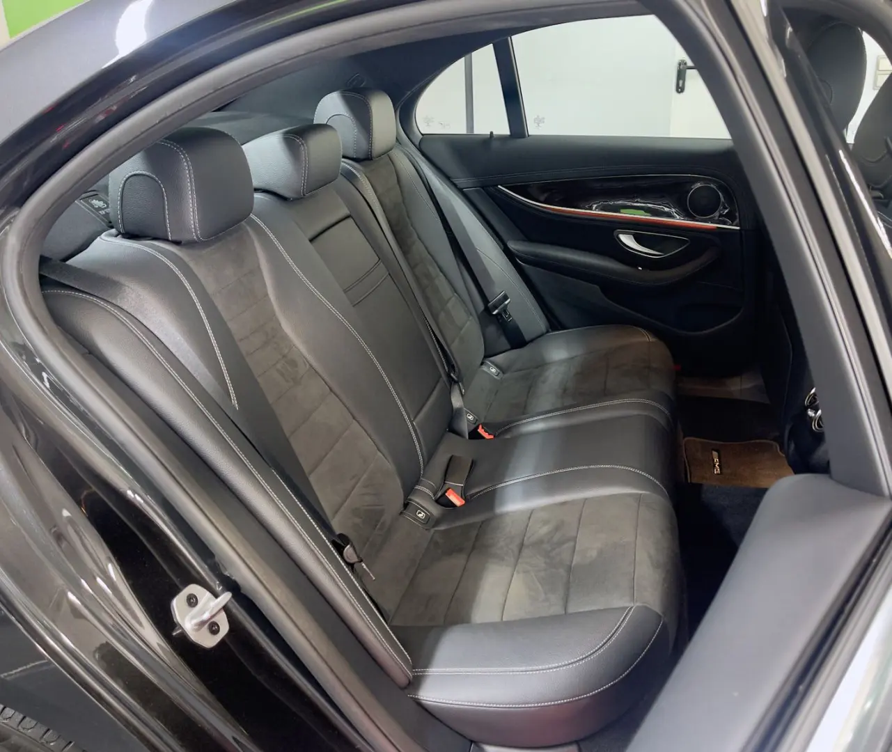 E 220 d AMG Paket DAB Distronic Totwinkel 360Cam