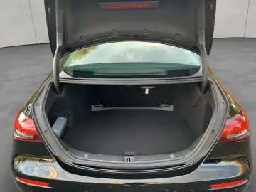 E 220 d 9G Avantgarde AHK Multibeam