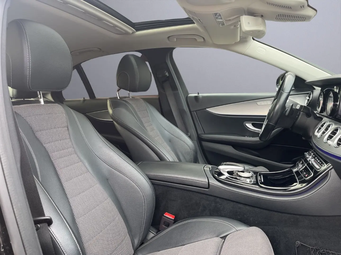 E 220 d Avantgarde Lim. GSD Navi Kamera Leder