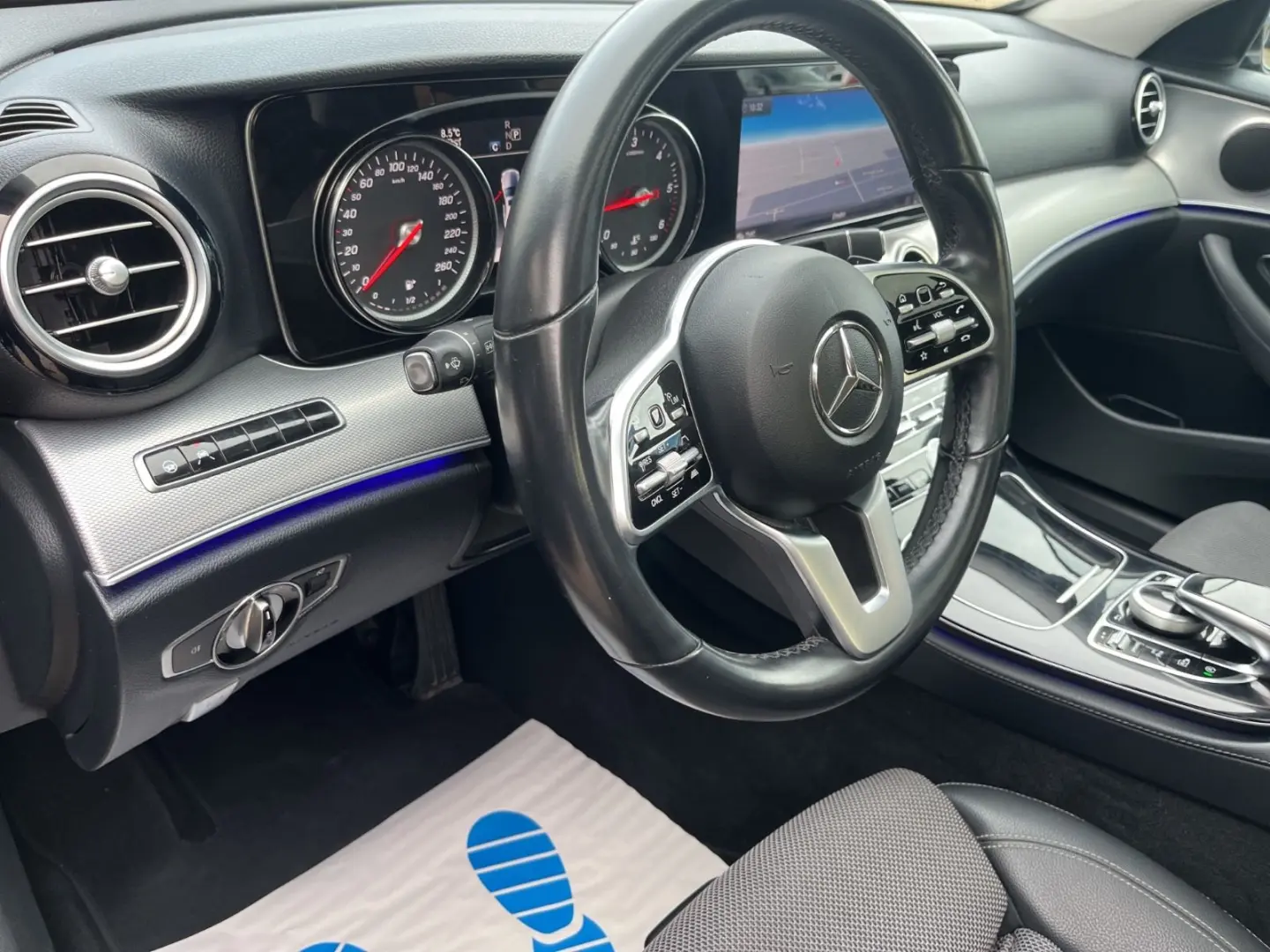 E 220 d Avantgarde Lim. GSD Navi Kamera Leder