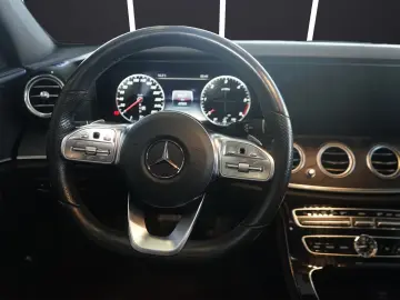 E 220 CDI AMG line PANO KAMERA TOT WINKEL SUND S