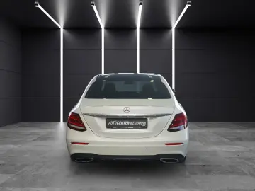 E 220 CDI AMG line PANO KAMERA TOT WINKEL SUND S