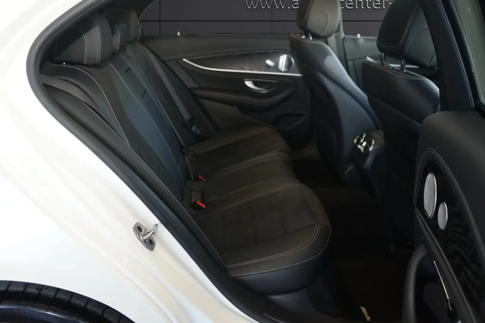 E 220 CDI AMG line PANO KAMERA TOT WINKEL SUND S