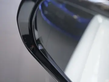 E 220 CDI AMG line PANO KAMERA TOT WINKEL SUND S