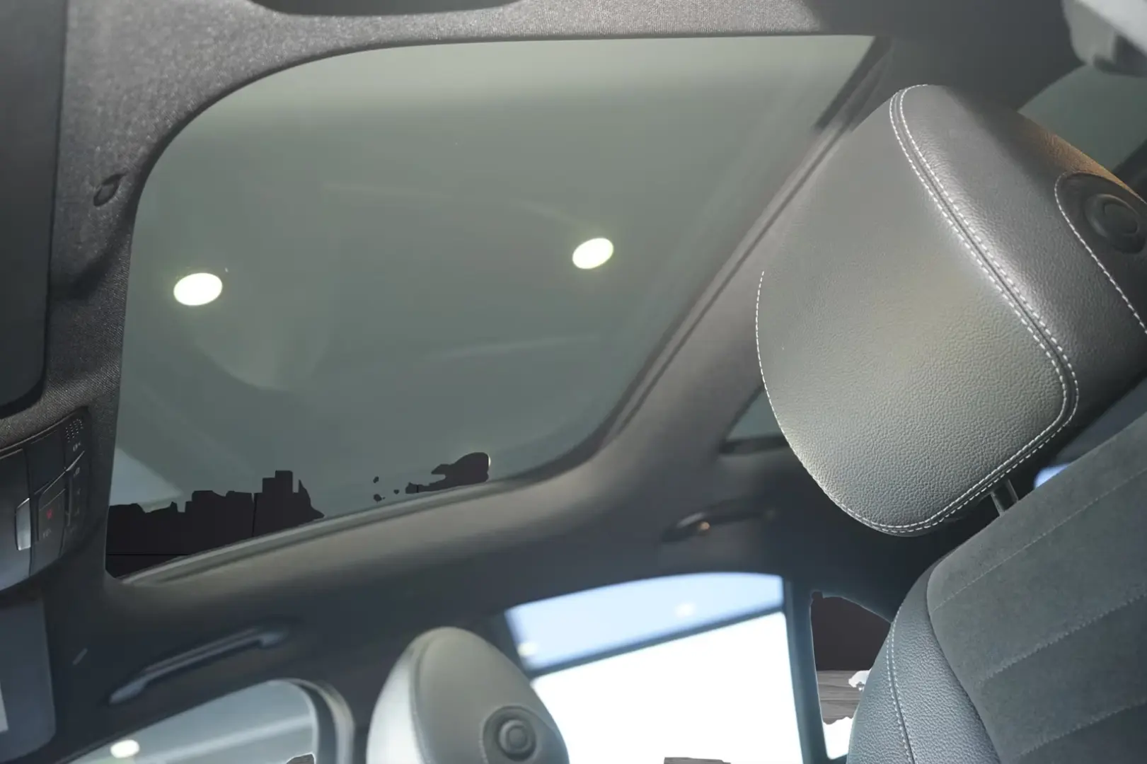 E 220 CDI AMG line PANO KAMERA TOT WINKEL SUND S