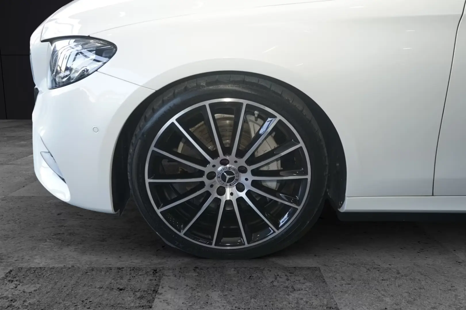 E 220 CDI AMG line PANO KAMERA TOT WINKEL SUND S