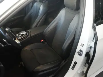 E 220 CDI AMG line PANO KAMERA TOT WINKEL SUND S