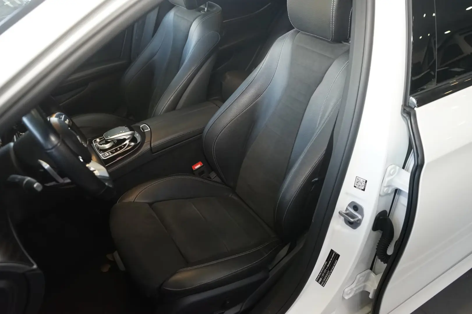 E 220 CDI AMG line PANO KAMERA TOT WINKEL SUND S