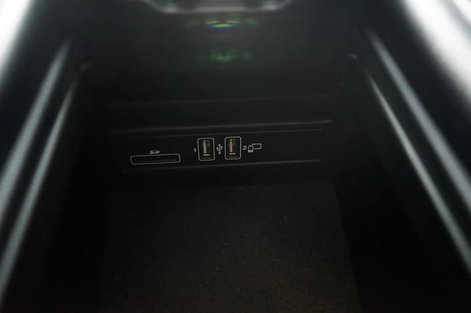 E 220 CDI AMG line PANO KAMERA TOT WINKEL SUND S