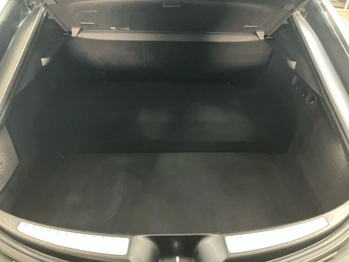 GT 63 S E PERFORMANCE LEDER AIRMATIC HEADUP