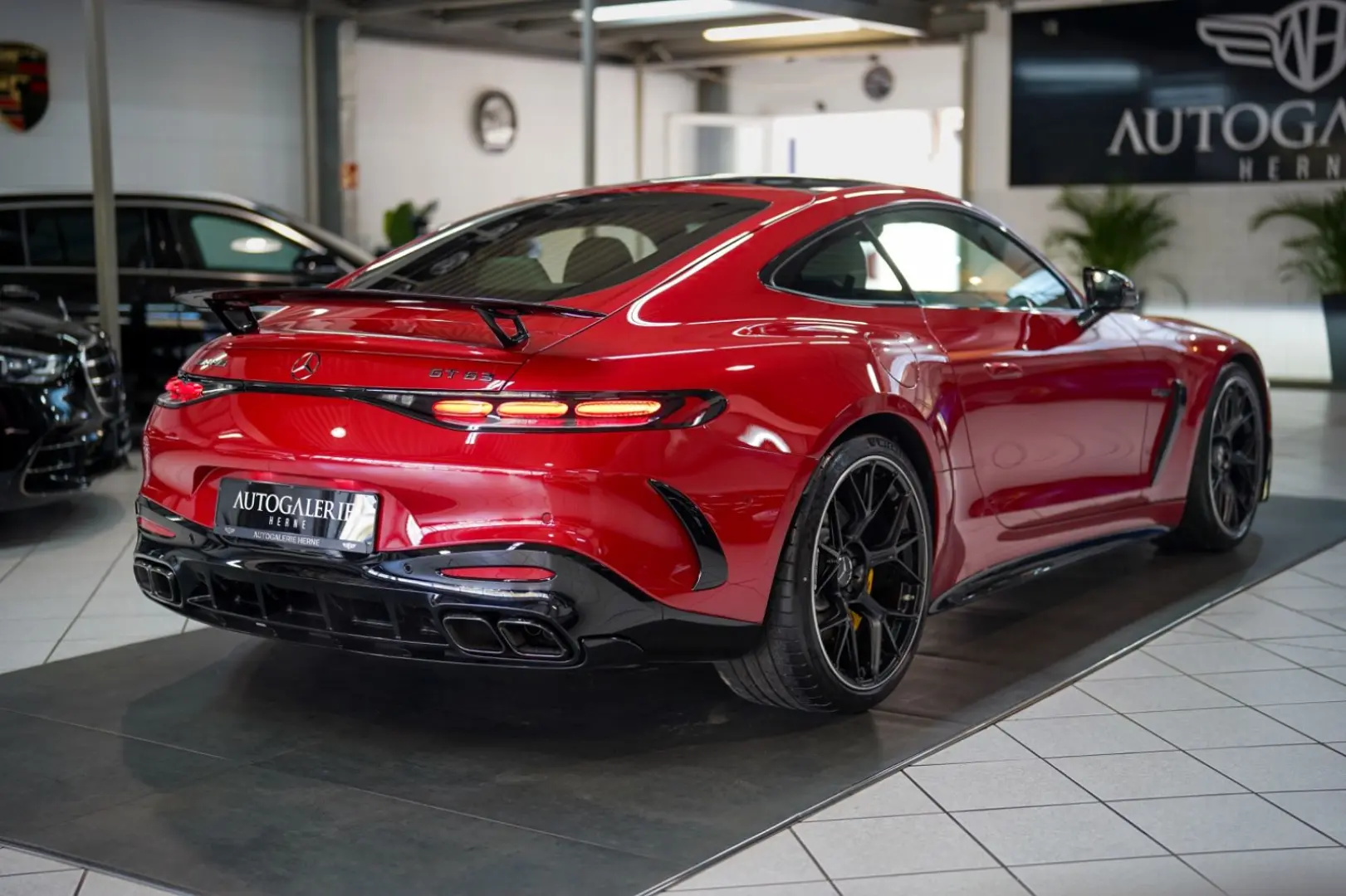 AMG GT 63 4M Premium   EXCLUSIVE AERO PAKET LIFT