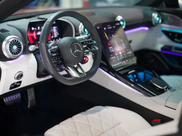 AMG GT 63 4M Premium   EXCLUSIVE AERO PAKET LIFT