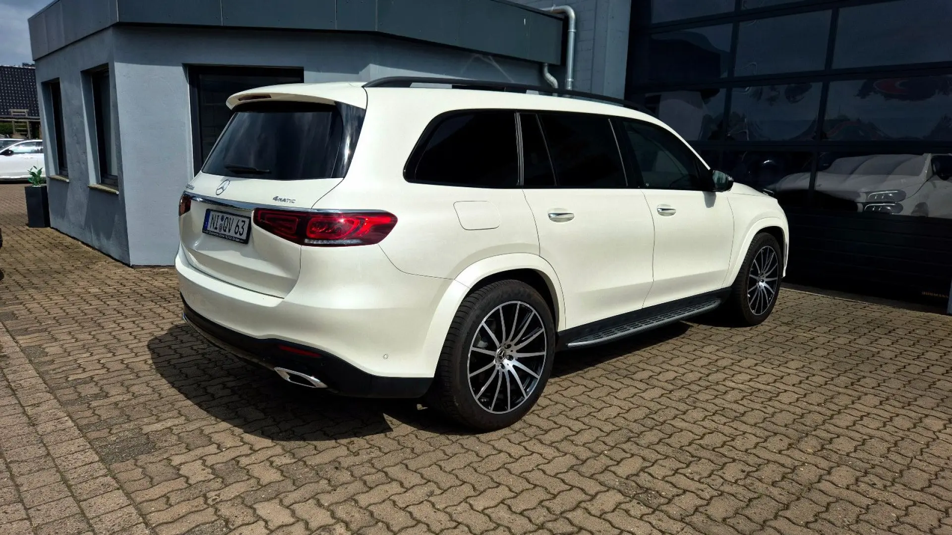 GLS 400d AMG Night LED Pano Burmester