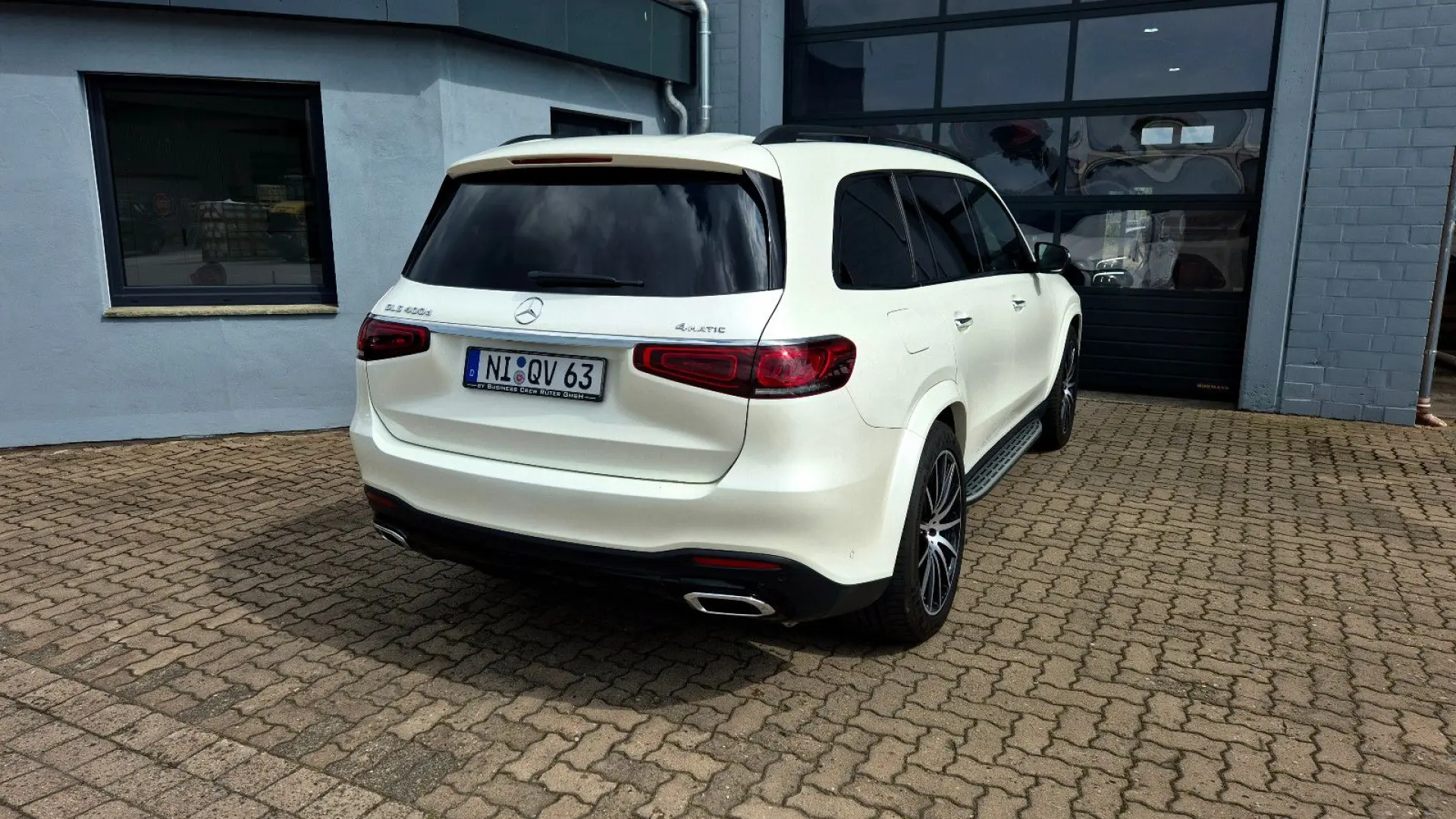 GLS 400d AMG Night LED Pano Burmester