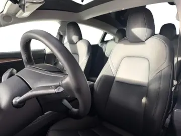 Model 3 Long Range Dual AWD   MwSt ausweisbar