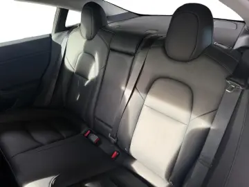 Model 3 Long Range Dual AWD   MwSt ausweisbar