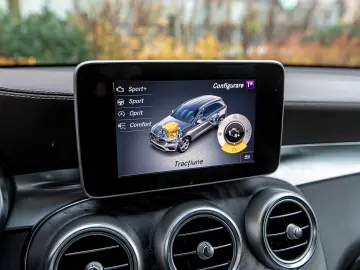 Mercedes-Benz GLC 220