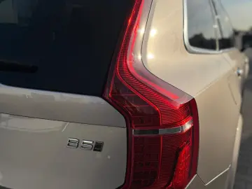 Volvo XC 90 B5 MHEV AWD 7 locuri Ultimate Bright