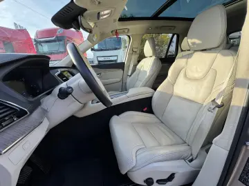 Volvo XC 90 B5 MHEV AWD 7 locuri Ultimate Bright