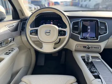 Volvo XC 90 B5 MHEV AWD 7 locuri Ultimate Bright