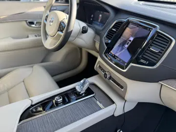 Volvo XC 90 B5 MHEV AWD 7 locuri Ultimate Bright