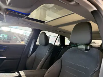 Mercedes Benz GLC 300 e 4M AMG