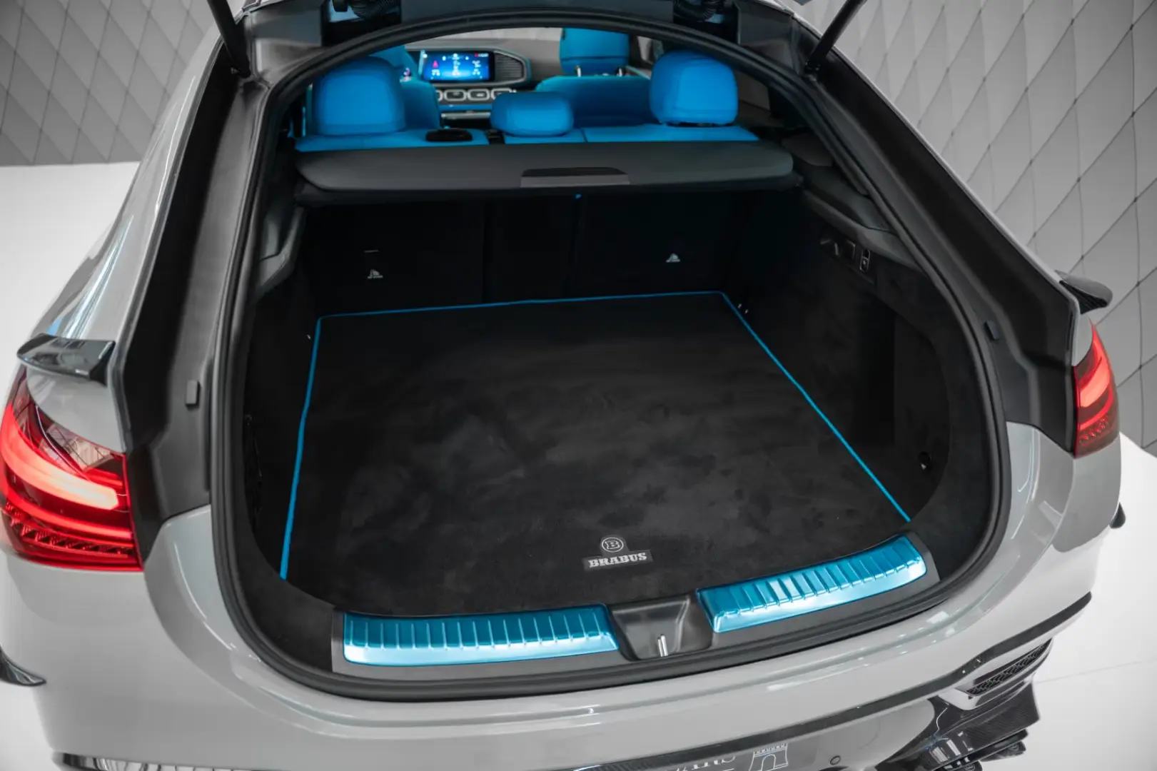 Mercedes-Benz GLE 63 AMG COUPE BRABUS 800 GREY   BLUE