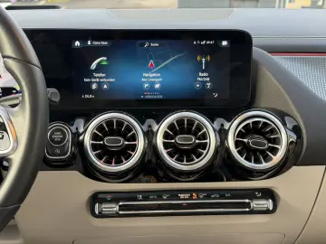 GLA 220 d 4M 8G-DCT  HUD 360 K DTR Q MultiBeam