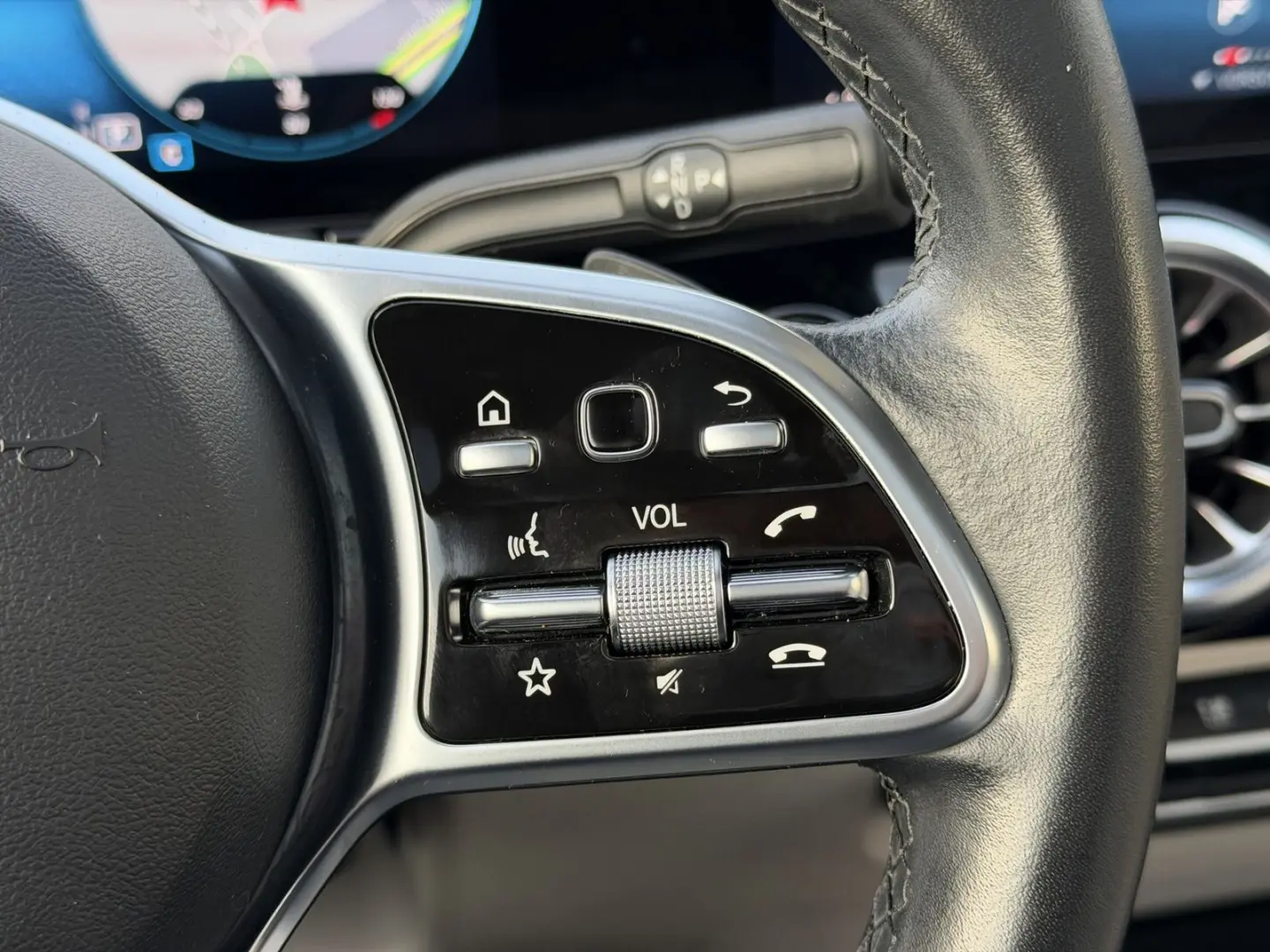 GLA 220 d 4M 8G-DCT  HUD 360 K DTR Q MultiBeam